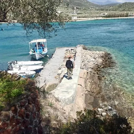 The Bower - Volos Free Diving Lesson Marathos (Thessaly)